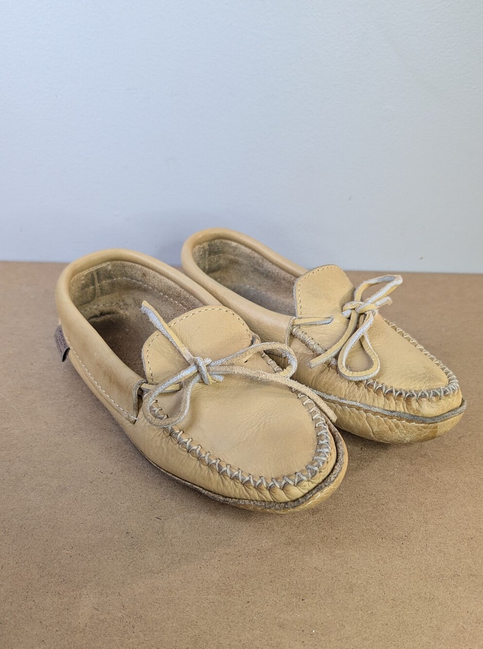 Laurentian Chief Tan Leather Mocassins, Women's Leather Slippers, Size 8